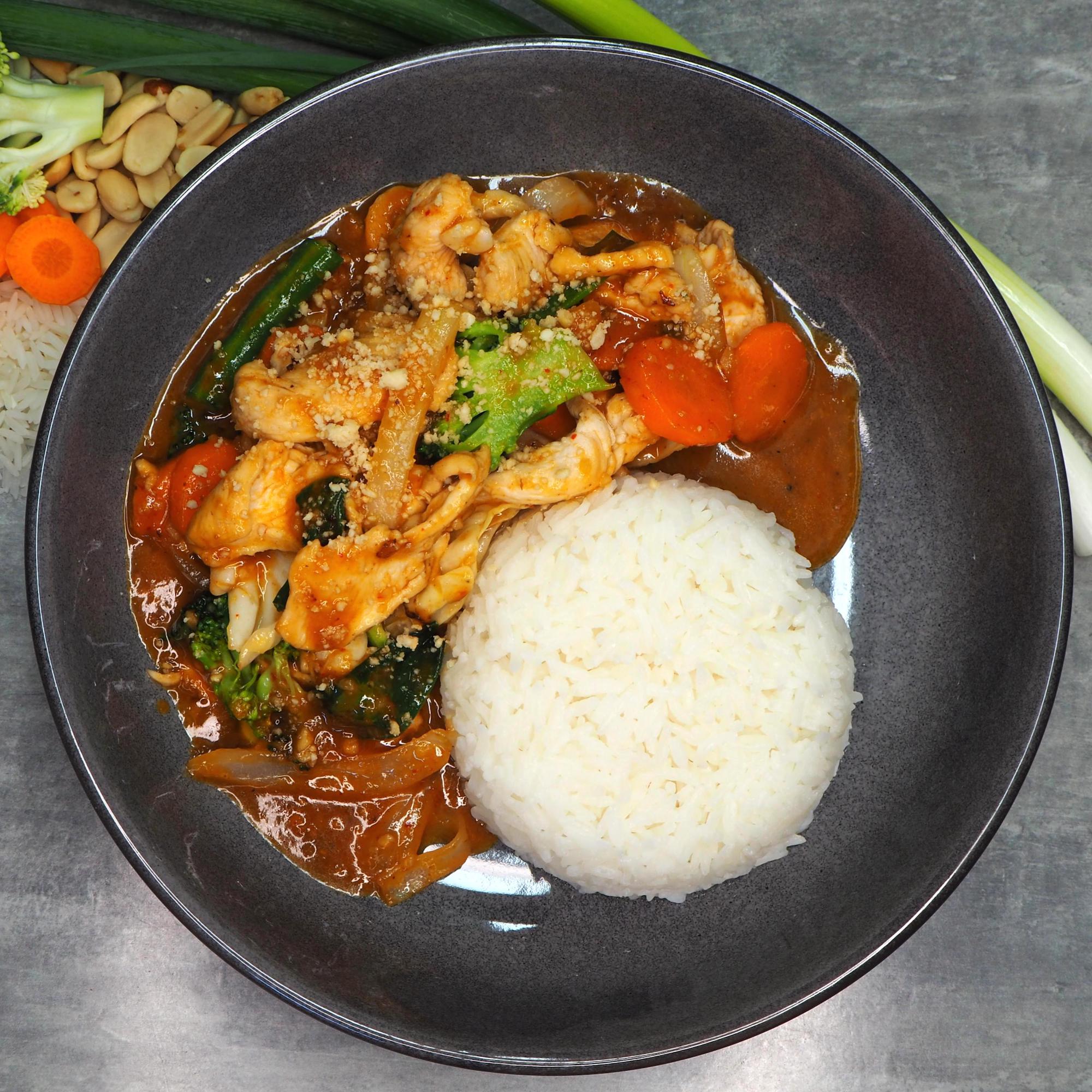 Pad Satay with Chicken Breast and Rice